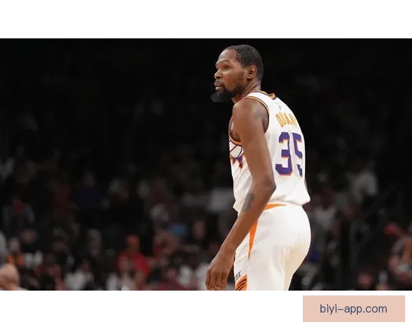 25分钟7抢断神迹诞生悍将化身31年首人杜兰特刷新火箭队史纪录引爆联盟热议