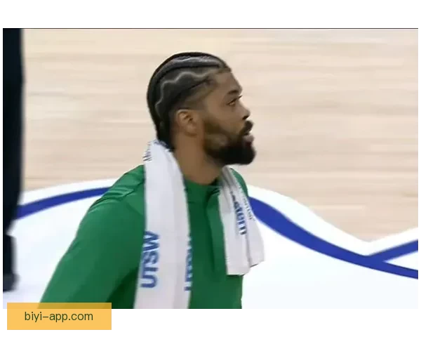 魔术主帅怒喷裁判连吃两次技术犯规被驱逐赛场爆发